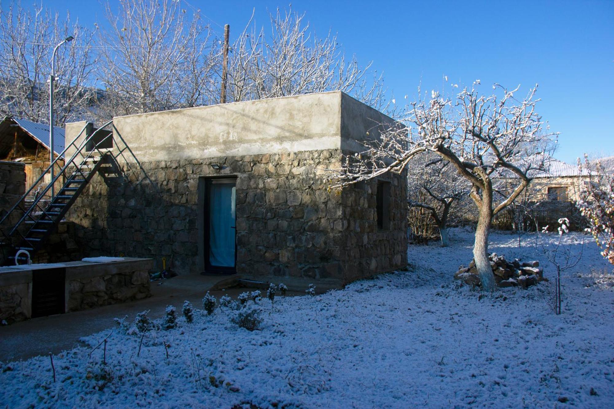 Zove Rural Cottage With Garden Views K'arashamb Exteriör bild