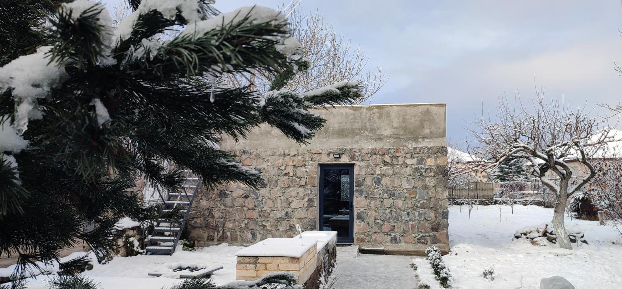 Zove Rural Cottage With Garden Views K'arashamb Exteriör bild